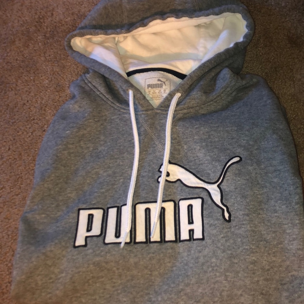 Used Grey/White Puma Hoodie